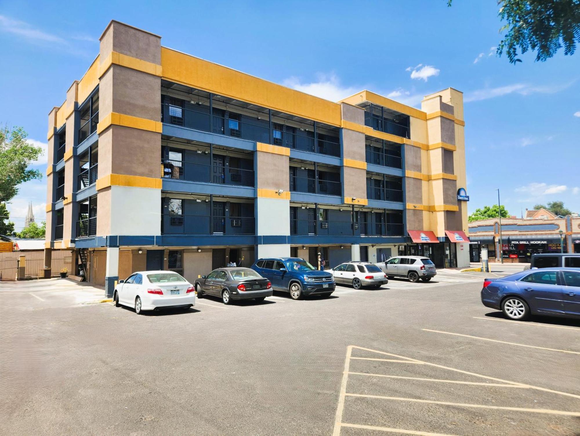 Days Inn By Wyndham Denver Downtown Exterior foto